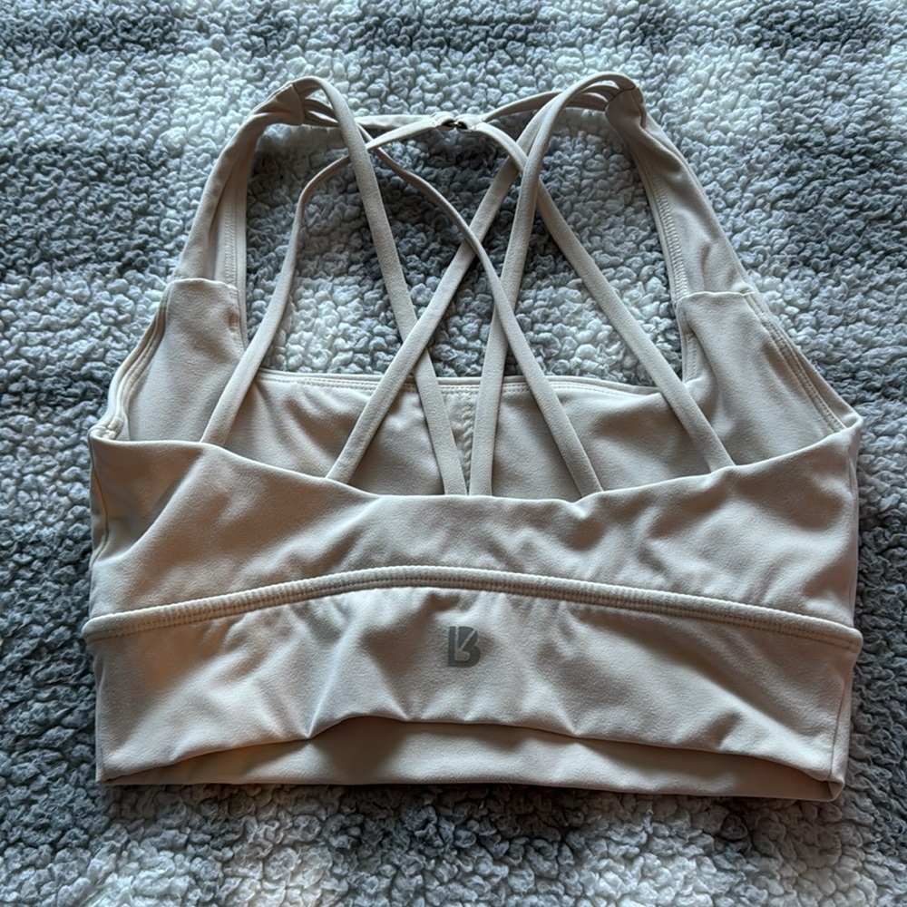 Buffbunny revolution sports bra